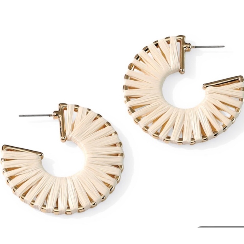 Park Lane Jewelry Canyon earrings. NIB. Neutral Raffia Style.